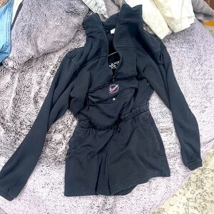 Nike Women's Sportswear Icon Clash Fleece Romper XS